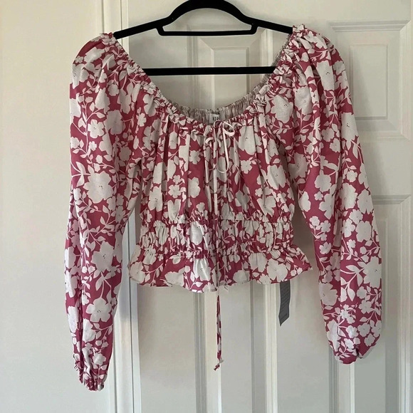 NSR Tops - NWT NSR Pink & White Floral Long Sleeved Top XS